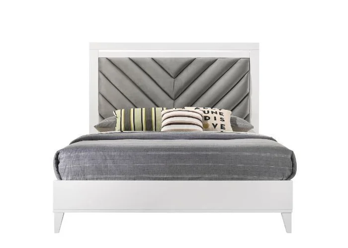 Acme Furniture Chelsie King Bed in Gray/White 27387EK EST SHIP TIME APPX 4 WEEKS