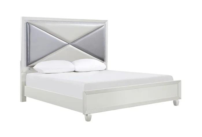 New Classic Harlequin Cal King Panel Bed in Gray