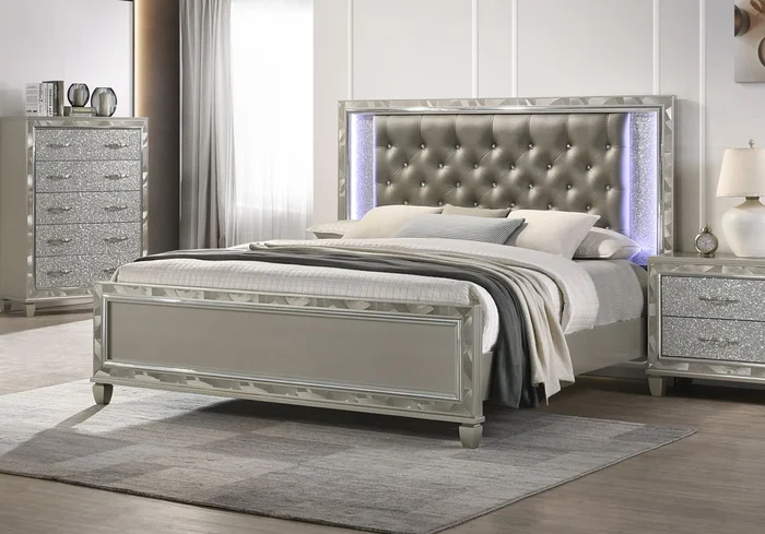 New Classic Radiance Cal King Panel Bed in Silver
