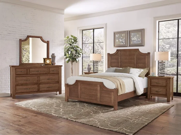 Vaughan-Bassett Maple Road 2pc Scallop Bedroom Set in Antique Amish